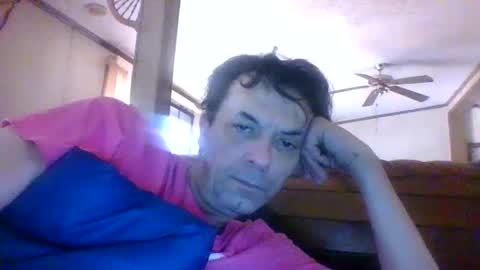 Snapshot of bottomcdforoldersc chatting on January 2025 03:44:01 PM James online show from January 2025 03:44:01 PM