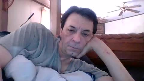 Snapshot of bottomcdforoldersc chatting on January 2025 07:07:01 PM James online show from January 2025 07:07:01 PM