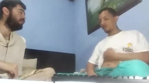 Snapshot of bowsy462 chatting on October 2025 10:40:01 PM Juan F online show from October 2025 10:40:01 PM