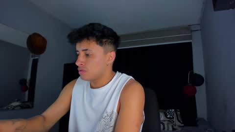 boy_nauthy online show from March 2025 05:11:01 AM