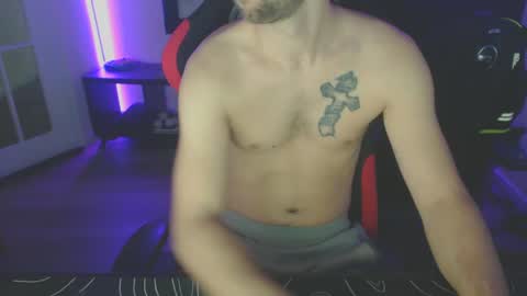 Snapshot of boy_t0y89 chatting on February 2025 07:29:01 AM boy_t0y89 online show from February 2025 07:29:01 AM