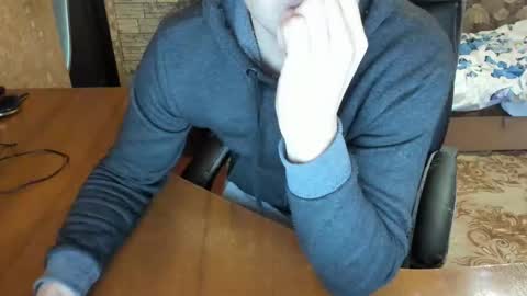 BoyApollon online show from November 2025 10:49:02 AM