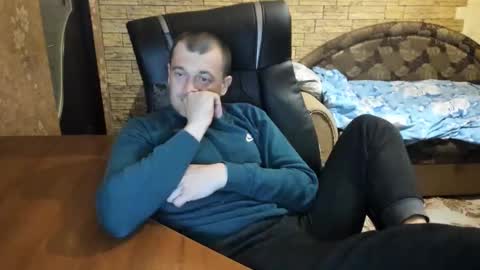 BoyApollon online show from March 2026 06:22:02 PM