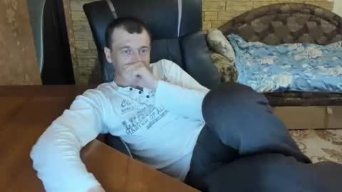 BoyApollon online show from April 2026 05:07:02 AM