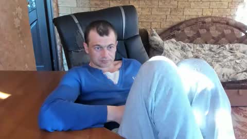 Snapshot of boyapollon chatting on May 2026 04:40:01 AM BoyApollon online show from May 2026 04:40:01 AM