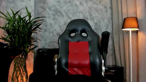 boyc02_ online show from September 2025 09:42:02 PM