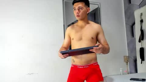 boyhot_mio online show from February 2026 02:52:01 AM