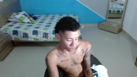 boyhot_sw online show from February 2025 01:45:02 AM