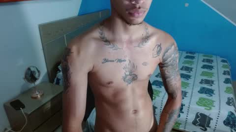 boyhot_sw online show from February 2025 08:42:02 AM