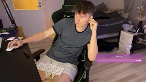 Eddie online show from December 2024 10:44:02 PM