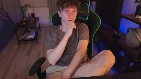 Eddie online show from February 2025 11:21:02 PM