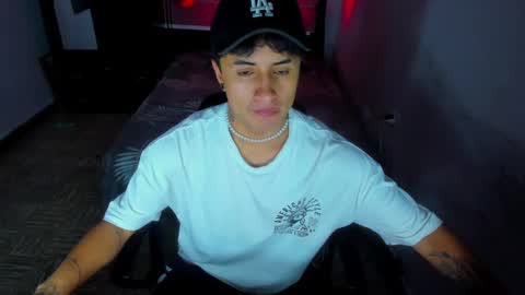 miguel  online show from January 2025 02:33:01 AM