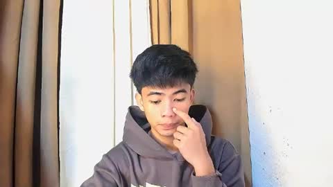 Snapshot of boynextdoor4ux chatting on June 2026 11:40:02 PM HI IM JAMES DONT FORGET GIVE ME THUMBS UP AND JOIN TO MY FANCLUB online show from June 2026 11:40:02 PM