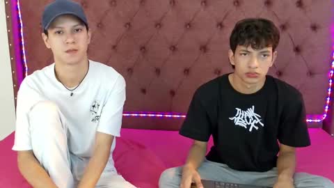 ALEX - TAYLER  -MIKE online show from December 2024 01:56:01 PM