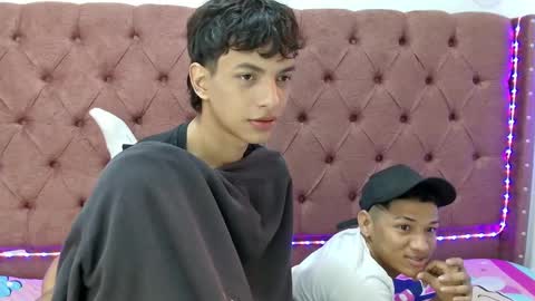 ALEX - TAYLER  -MIKE online show from January 2025 01:21:01 PM