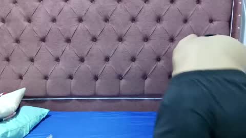 ALEX - TAYLER  -MIKE online show from January 2025 07:17:01 PM