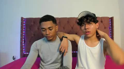 ALEX - TAYLER  -MIKE online show from January 2026 01:11:02 AM