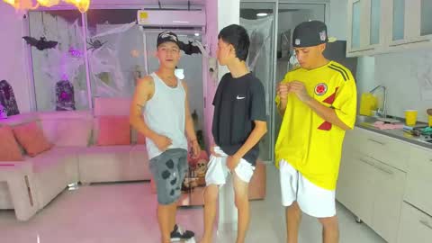 Snapshot of boysdeluxemilitary chatting on October 2025 05:59:02 AM JHON ARES AND NEID online show from October 2025 05:59:02 AM