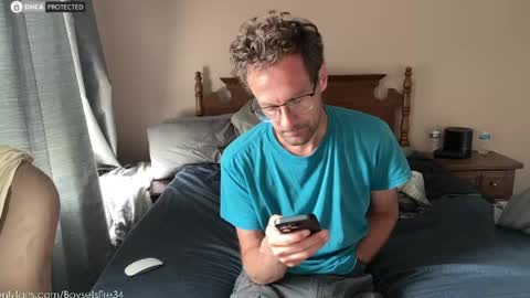 Snapshot of boysetsfire34 chatting on June 2026 04:01:01 PM boysetsfire34 online show from June 2026 04:01:01 PM