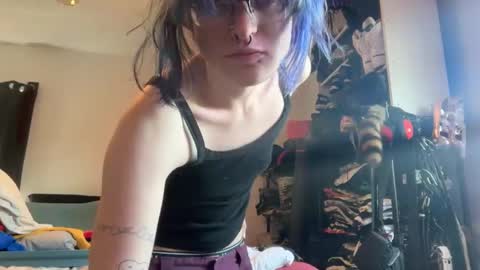 boywithbug online show from February 2026 06:19:01 PM