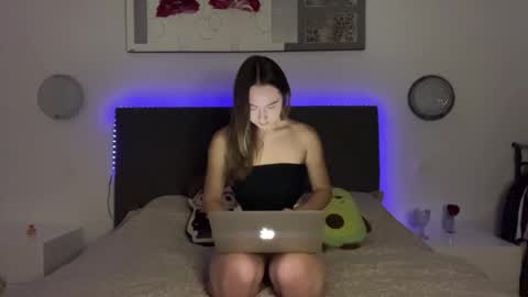 Bozhena online show from January 2026 06:44:02 PM