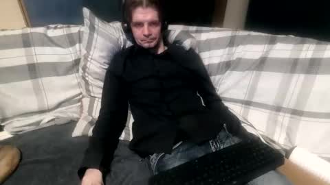 Snapshot of bponie1 chatting on March 2026 02:05:02 AM bponie1 online show from March 2026 02:05:02 AM