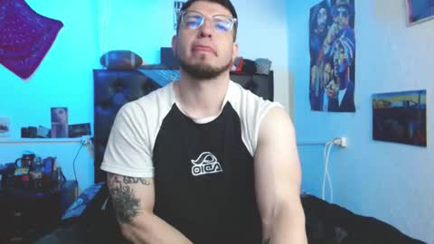 brad hot boy online show from September 2025 03:27:02 PM