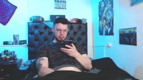 brad hot boy online show from October 2025 04:06:02 PM