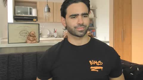 bradleymartin7 online show from November 2025 05:05:02 PM