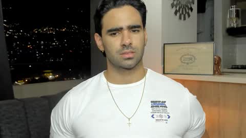 bradleymartin7 online show from December 2025 11:35:01 PM