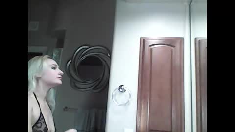 i am a naughty jedi knight online show from February 2026 01:35:02 AM