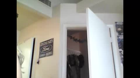 Snapshot of braindeadbetty chatting on May 2026 02:36:01 PM i am a naughty jedi knight online show from May 2026 02:36:01 PM