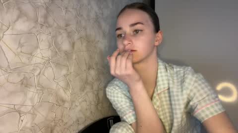 Snapshot of bralkissy chatting on May 2026 05:07:02 PM Kate online show from May 2026 05:07:02 PM