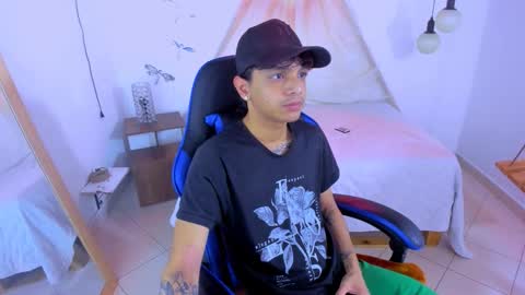 B R A N D online show from November 2025 06:57:01 AM