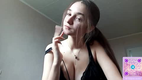 Snapshot of brandeeherout chatting on January 2026 07:22:01 AM Lilly online show from January 2026 07:22:01 AM