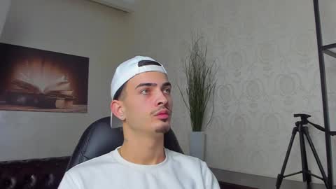 BrandonTateX online show from December 2024 12:29:02 PM