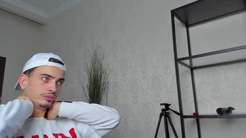 BrandonTateX online show from December 2024 03:33:02 PM