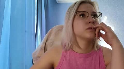 Belle  online show from September 2025 02:33:02 AM