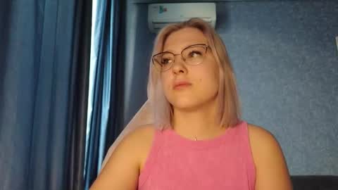 Belle  online show from November 2025 02:24:02 AM