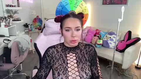 Snapshot of bratbarbie chatting on June 2026 04:53:02 PM Goddess Samantha online show from June 2026 04:53:02 PM