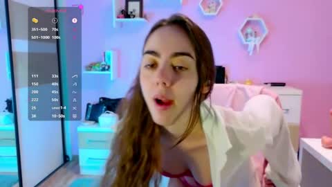 Snapshot of bratty_bun chatting on May 2026 05:25:02 AM Annie online show from May 2026 05:25:02 AM