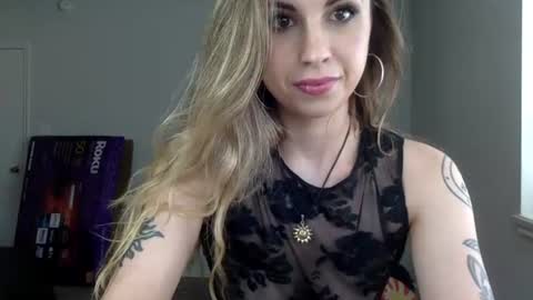 Snapshot of brattylittlemimi chatting on July 2026 02:58:02 PM Mimi Noire online show from July 2026 02:58:02 PM