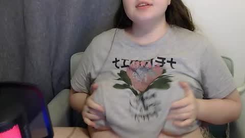 Emma online show from February 2026 09:00:02 PM