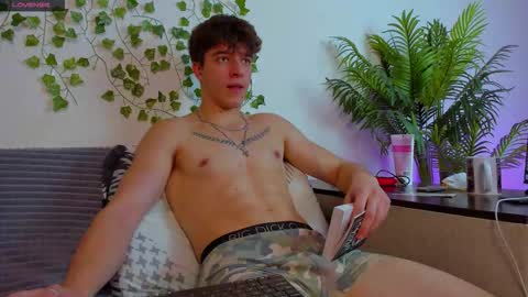 Johny Bravo online show from October 2025 02:06:01 PM