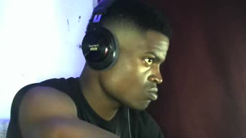 Snapshot of brayan1111x chatting on November 2025 01:20:01 PM brayan1111x online show from November 2025 01:20:01 PM