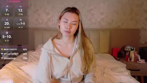 Snapshot of brenda_m00n chatting on July 2026 08:36:01 PM Brenda online show from July 2026 08:36:01 PM