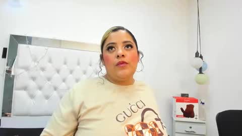 Snapshot of brenda_maz chatting on November 2025 12:05:02 PM Brenda online show from November 2025 12:05:02 PM