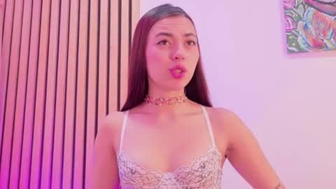 Snapshot of brenda_sky19 chatting on May 2026 03:08:02 PM brenda_sky19 online show from May 2026 03:08:02 PM