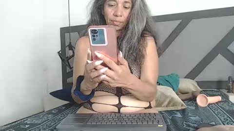 BRENDA VELASQUEZ online show from March 2025 11:53:01 PM