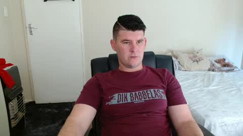 Snapshot of brendansexyboy098754 chatting on May 2026 10:01:01 AM ask me lol online show from May 2026 10:01:01 AM
